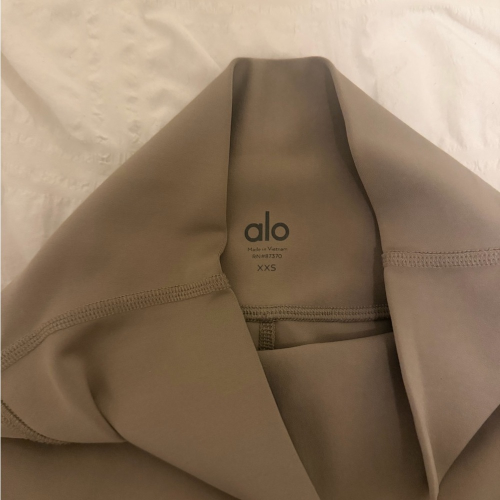 Alo Yoga XXS Gravel Airlift Leggings